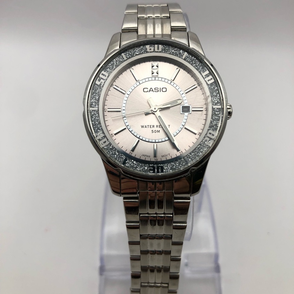 Casio Women’s Watch Silver Bezel (New Battery) Lady Date Glitter Bezel White